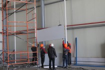В Астане проводится возведение стен окрасочно-сушильной камеры для воздушных судов