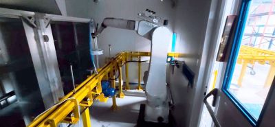 Роботы красят, конвейер везет, оператор управляет, доход растет