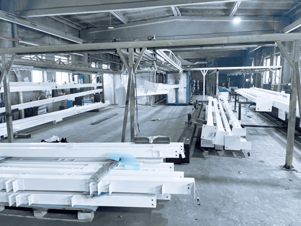 Готовы к отгрузке каркасы дробеструйно-окрасочно-сушильной камеры SPK